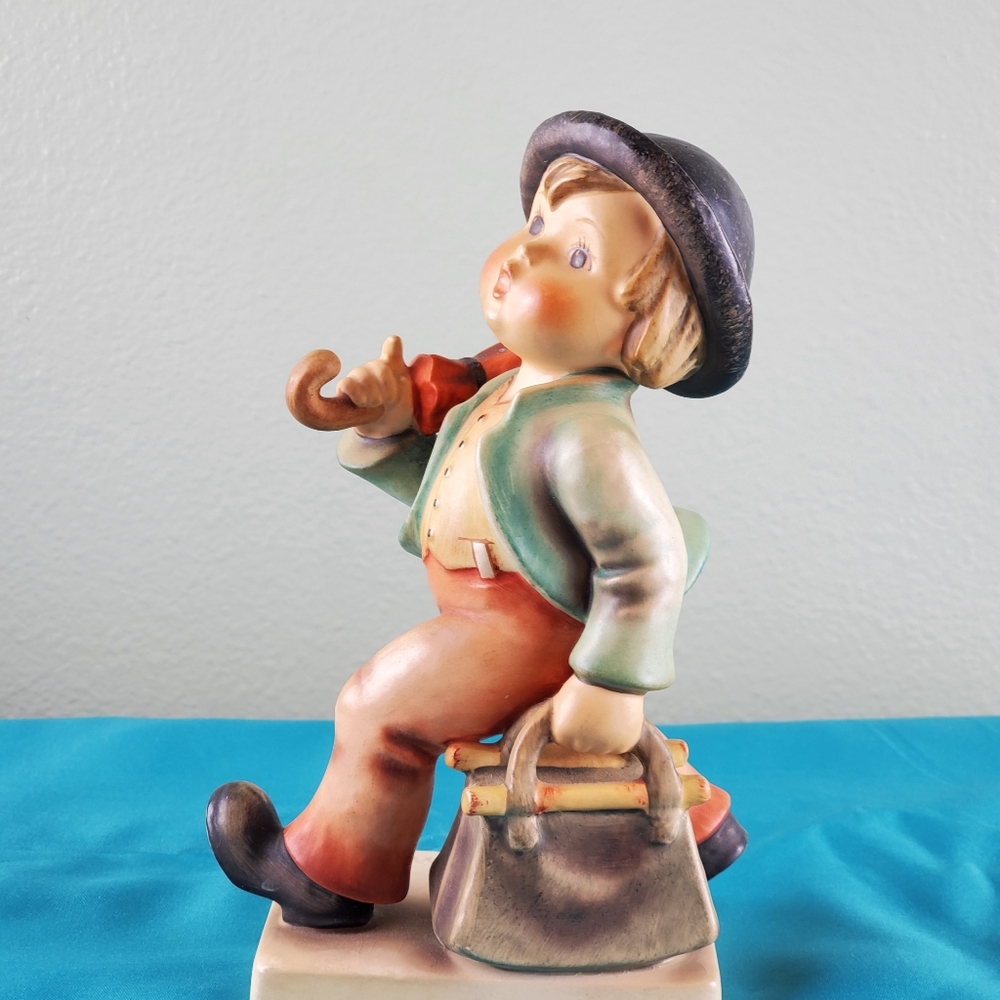 Hummel collectible, Merry Wanderer